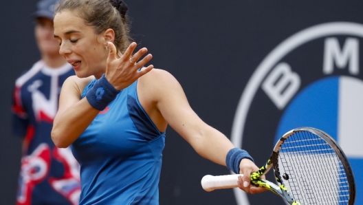 Lucia Bronzetti of Italy in action during her women's singles 1st round match against Sofia Kenin of US (not pictured) at the Italian Open tennis tournament in Rome, Italy, 08 May 2024  ANSA/FABIO FRUSTACI