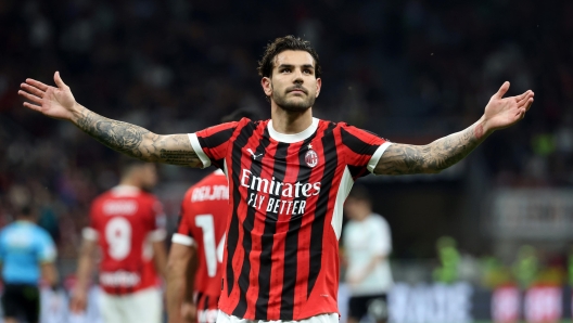 AC Milans Theo Hernandez reacts during the Italian serie A soccer match between AC Milan and Salernitana at Giuseppe Meazza stadium in Milan,  25 May  2024. ANSA / MATTEO BAZZI