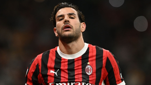 MILAN, ITALY - MAY 25: Theo Hernandez of AC Milan reacts during the Serie A TIM match between AC Milan and US Salernitana at Stadio Giuseppe Meazza on May 25, 2024 in Milan, Italy. (Photo by Claudio Villa/AC Milan via Getty Images)