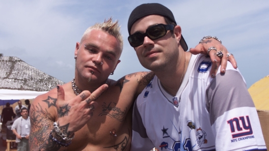 È morto Shifty Shellshock: il cantante dei Crazy Town aveva 49 anni