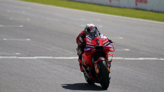 Foto Alessandro La Rocca/LaPresse 30-06-2024,    GRAN PREMIO D'ITALIA Brembo Sport-Motociclismo-Motomondiale  GRAN PREMIO D'ITALIA Brembo- Autodromo Internazionale del Mugello- 2024-MotoGP- Tissot Sprint in the photo: Francesco Bagnaia -Ducati Lenovo  Photo Alessandro La Rocca/ LaPresse 2024 01 June,    GRAN PREMIO D'ITALIA Brembo Sport- Motomondiale GRAN PREMIO D'ITALIA Brembo- Autodromo Internazionale del Mugello- 2024- Moto GP- Tissot Sprint in the photo: Francesco Bagnaia -Ducati Lenovo