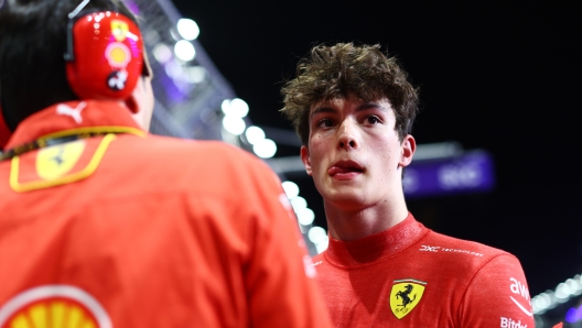 JEDDAH, SAUDI ARABIA - MARCH 09: Oliver Bearman of Great Britain and Ferrari prepares to drive on the grid during the F1 Grand Prix of Saudi Arabia at Jeddah Corniche Circuit on March 09, 2024 in Jeddah, Saudi Arabia. (Photo by Clive Rose/Getty Images)