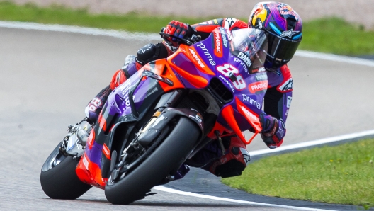 Prima Pramac Racing's Spanish rider Jorge Martin races during a practice session of the German Motorcycle Grand Prix at the Sachsenring racetrack in Hohenstein-Ernstthal, eastern Germany, on July 5, 2024. (Photo by Radek Mica / AFP)