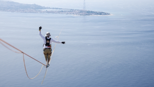 Stretto di Messina Jaan Rose 10 luglio