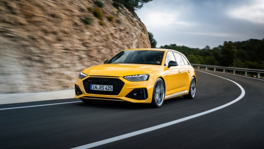 audi rs avant 25 years guida con noi malaga test pista