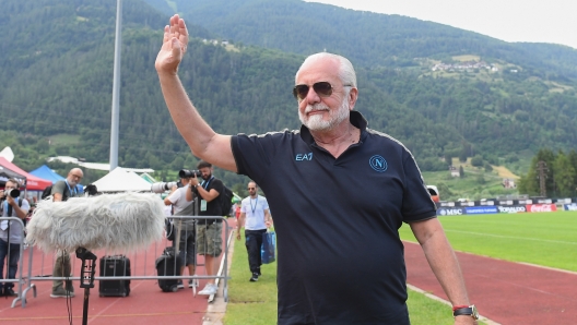 DIMARO, ITALY - JULY 20: SSC Napoli President Aurelio De Laurentiis  attending the pre season friendly game between SSC Napoli and Mantova at Dimaro Sport Center, on July 20 2024 in Dimaro, Italy. (Photo by SSC NAPOLI/SSC NAPOLI via Getty Images)