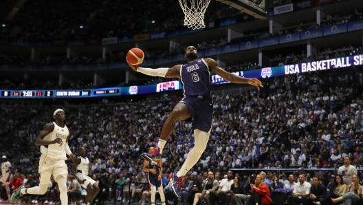 LONDON, ENGLAND - JULY 20: LeBron James of USA scores a basket during the 2024 USA Basketball Showcase match between USA and South Sudan at The O2 Arena on July 20, 2024 in London, England. (Photo by Henry Browne/Getty Images)