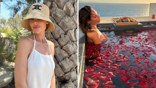 Ilary Blasi e Bastian Muller a Mykonos: le foto nella vasca coi petali rossi