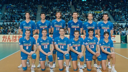 Squadra pallavolo anni '90