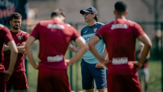 Torino's Head Coach Vanoli during training session at Pinzolo, Italy - July 22, 2024. Sport - Soccer (Photo by Matteo Arnoul/LaPresse)