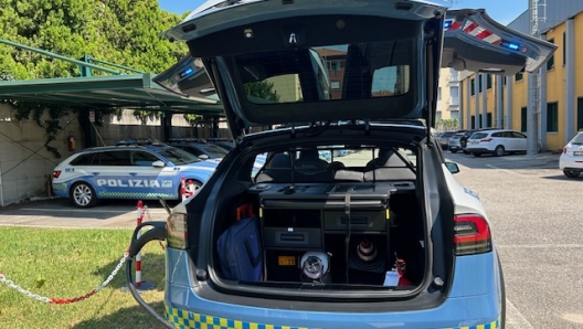 Tesla Model X della Polizia Stradale di Venezia