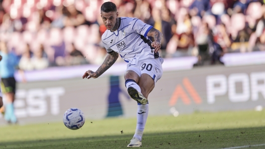 Atalanta's Gianluca Scamacca  during the Serie A soccer match between Salernitana and Atalanta at the Arechi Stadium in Salerno, north west Italy - Monday, May 06 , 2024. Sport - Soccer .  (Photo by Alessandro Garofalo/Lapresse)