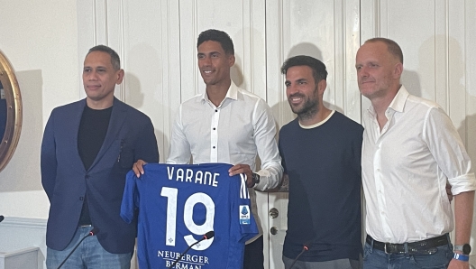 varane presentazione a como