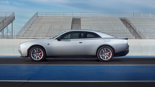 The all-new Dodge Charger presents a distillation of muscle car design through a modern muscular exterior that focuses on function, avoids excess and subtly acknowledges inspiration from the clean, timeless lines of its predecessors.