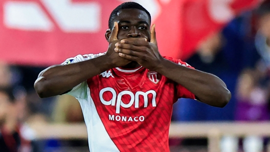 Monaco's French midfielder #19 Youssouf Fofana celebrates after scoring his team's first goal during the French L1 football match between AS Monaco and Lille (LOSC) at the Louis II Stadium (Stade Louis II) in the Principality of Monaco on April 24, 2024. (Photo by Valery HACHE / AFP)