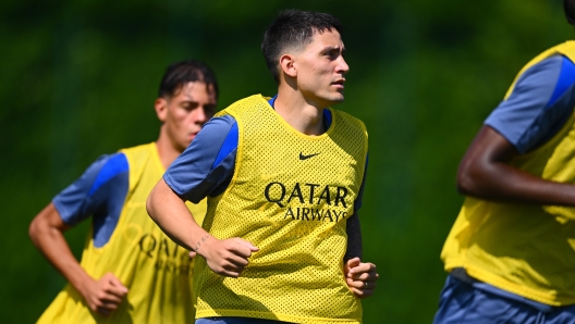 MILAN, ITALY - JULY 14: Martin Satriano of FC Internazionale in action during the FC Internazionale training session at BPER Training Centre on July 14, 2024 in Milan, Italy. (Photo by Mattia Pistoia - Inter/Inter via Getty Images)