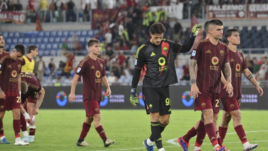 ROME, ITALY - AUGUST 25: AS Roma players after the Serie A match between Roma and Empoli at Stadio Olimpico on August 25, 2024 in Rome, Italy. (Photo by Luciano Rossi/AS Roma via Getty Images)