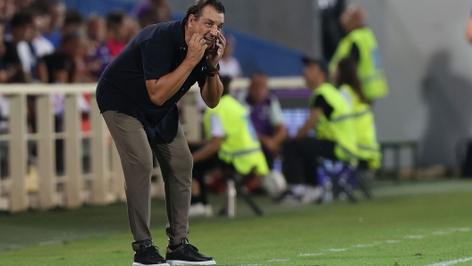 FLORENCE, ITALY - AUGUST 22: Zsolt Hornyak manager of Puskas Academy reacts during the UEFA Europa Conference League Play-Off 1st leg match between Fiorentina and Puskas Academy at Stadio Artemio Franchi on August 22, 2024 in Florence, Italy. (Photo by Gabriele Maltinti/Getty Images)