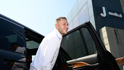 TURIN, ITALY - AUGUST 28: Juventus new signing Teun Koopmeiners takes medical tests at JMedical on August 28, 2024 in Turin, Italy. (Photo by Daniele Badolato - Juventus FC/Juventus FC via Getty Images)