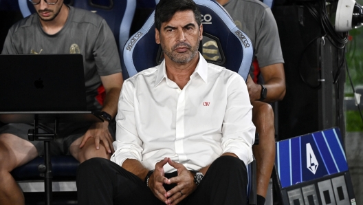 Milan's head coach Paulo Fonseca on the bench during the Serie A soccer match between SS Lazio and AC Milan at the Olimpico stadium in Rome, Italy, 31 August 2024. ANSA/RICCARDO ANTIMIANI