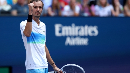 NEW YORK, NEW YORK - SEPTEMBER 02: Daniil Medvedev of Russia celebrates a point against Nuno Borges of Portugal during their Men's Singles Fourth Round match on Day Eight of the 2024 US Open at USTA Billie Jean King National Tennis Center on September 02, 2024 in the Flushing neighborhood of the Queens borough of New York City.   Al Bello/Getty Images/AFP (Photo by AL BELLO / GETTY IMAGES NORTH AMERICA / Getty Images via AFP)