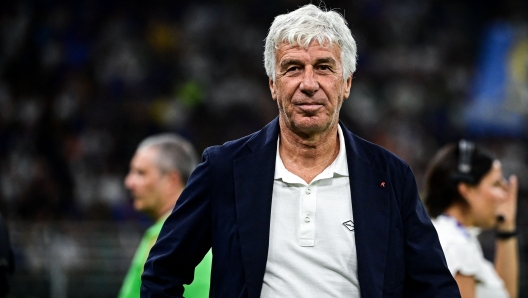 Atalanta's Italian coach Gian Piero Gasperini looks on ahead of the Italian Serie A football match between Inter Milan and Atalanta at San Siro Stadium in Milan, Italy on August 30, 2024. (Photo by Piero CRUCIATTI / AFP)