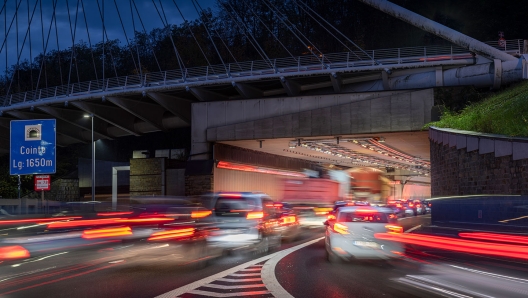 Come viaggiare in sicurezza in tunnel e gallerie: ecco i consigli pi utili