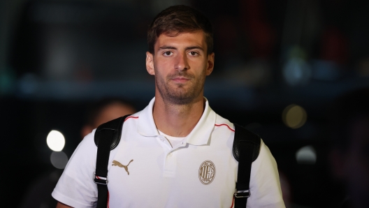 ROME, ITALY - AUGUST 31:  Matteo Gabbia of AC Milan arrives before the Serie match between Lazio and Milan at Stadio Olimpico on August 31, 2024 in Rome, Italy. (Photo by Claudio Villa/AC Milan via Getty Images)