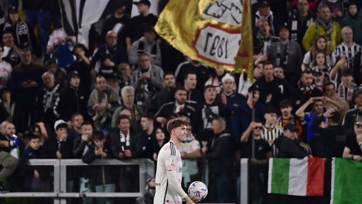 Juventus' Dusan Vlahovic reacts during the Coppa Italia Semi-final (leg 1of 2)  soccer match between Juventus and Lazio at the Allianz Stadium in Torino, north west Italy - Tuesday, April 02, 2024 - Sport - Soccer  (Photo by Marco Alpozzi/Lapresse)