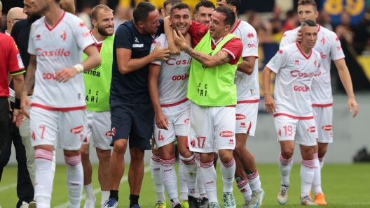 Mattia Maita (SSC Bari);  esulta dopo il gol  0-1 durante la partita tra Frosinone e Bari del Campionato italiano di calcio Serie BKT 2024/2025 - Stadio Benito Stirpe, Frosinone, Italia - 22 Settembre  2024 - Sport (Photo by Alessandro Garofalo/LaPresse)   Mattia Maita (SSC Bari);  celebrates after scoring goal 0-1   during the Serie BKT soccer match between Frosinone and Bari at the Benito Stirpe  Stadium in Frosinone, southern italy - Sunday, September 22 , 2024. Sport - Soccer .  (Photo by Alessandro Garofalo/LaPresse)