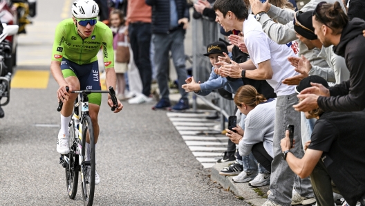 Slovenia's Tadej Pogacar attacks during the Men Elite road race of the Cycling and Para-cycling Road World Championships in Zurich, Switzerland, Sunday, Sept. 29, 2024. (Chris Auld/SWpix.com/Pool Photo via AP)