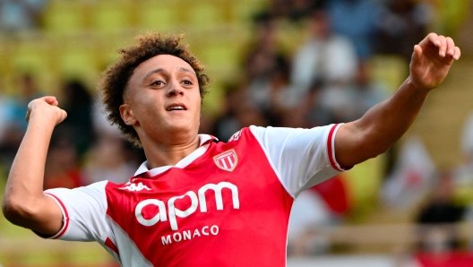 Monaco's French Moroccan midfielder #07 Eliesse Ben Seghir celebrates scoring his team's second goal during the French L1 football match between AS Monaco and Le Havre AC at the Louis II Stadium (Stade Louis II) in the Principality of Monaco on September 22, 2024. (Photo by Christophe SIMON / AFP)