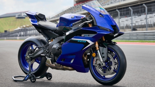 Yamaha R9