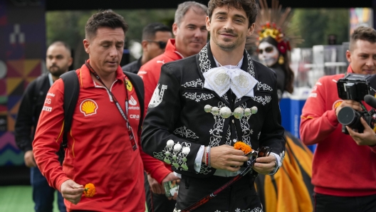 Ferrari driver Charles Leclerc of Monaco, dressed as a \"mariachi\" arrives to the Hermanos Rodriguez racetrack ahead of the Formula One Mexico Grand Prix auto race in Mexico City, Thursday, Oct. 24, 2024. (AP Photo/Moises Castillo)    Associated Press / LaPresse Only italy and Spain