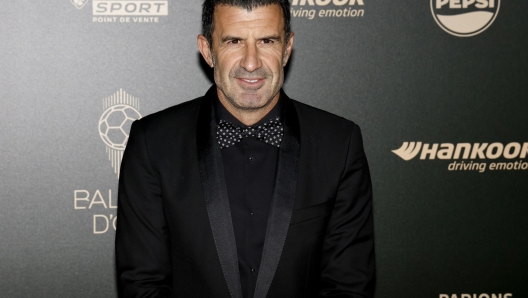 epa11689414 Former Portuguese international Luis Figo arrives for the Ballon d'Or 2024 ceremony at the Theatre du Chatelet in Paris, France, 28 October 2024.  EPA/MOHAMMED BADRA