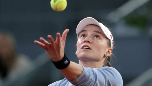 Kazakhstan's Elena Rybakina serves the ball to Belarus' Aryna Sabalenka during the 2024 WTA Tour Madrid Open tournament semifinal tennis match at Caja Magica in Madrid on May 2, 2024. (Photo by Thomas COEX / AFP)