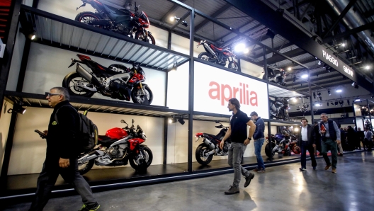 Un momento di Eicma 2023, la 80esima edizione di Eicma, il salone internazionale dedicato alle due ruote, alla Fiera di Milano Rho, a Milano, 7 novembre 2023. ANSA/MOURAD BALTI TOUATI (npk)