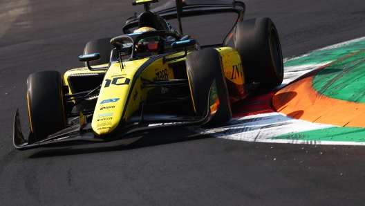 MONZA, ITALY - SEPTEMBER 01: Gabriel Bortoleto of Brazil and Invicta Racing (10) drives on track during the Round 11 Monza Feature race of the Formula 2 Championship at Autodromo Nazionale Monza on September 01, 2024 in Monza, Italy. (Photo by Lars Baron/Getty Images)