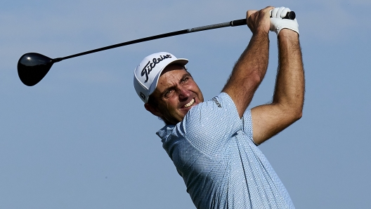 TARRAGONA, SPAIN - NOVEMBER 09: Edoardo Molinari of Italy plays his tee shot on the 10th hole on day two of the DP World Tour Qualifying School Final Stage at Lakes Course, Infinitum on November 09, 2024 in Tarragona, Spain. (Photo by Aitor Alcalde/Getty Images)