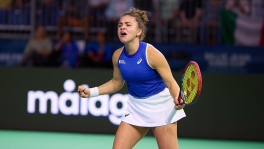 MALAGA, SPAIN - NOVEMBER 16: Jasmine Paolini of Team Italy celebrates after winning the Billie Jean King Cup Finals Quarter Finals match between Japan and Italy at Palacio de Deportes Jose Maria Martin Carpena on November 16, 2024 in Malaga, Spain. (Photo by Fran Santiago/Getty Images for ITF)