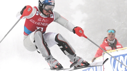 Netherlands' Marcel Hirscher competes during the first run of the men's slalom event during the FIS Alpine Skiing World Cup in Levi, Finland on November 17, 2024. (Photo by Jussi Nukari / LEHTIKUVA / AFP) / Finland OUT