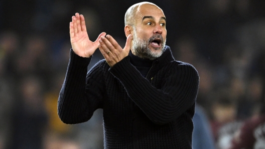 epa11712252 Manchester City manager Pep Guardiola gestures after losing the English Premier League soccer match between Brighton & Hove Albion and Manchester City, in Brighton, Britain, 09 November 2024.  EPA/DANIEL HAMBURY EDITORIAL USE ONLY. No use with unauthorized audio, video, data, fixture lists, club/league logos, 'live' services or NFTs. Online in-match use limited to 120 images, no video emulation. No use in betting, games or single club/league/player publications.