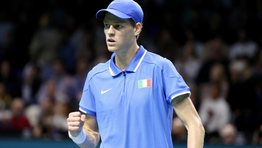 MALAGA, SPAIN - NOVEMBER 21: Jannik Sinner of team Italy celebrates a point in his match against Sebastian Baez of Team Argentina in the quarterfinal tie between Italy and Argentina during the Davis Cup Finals at Palacio de Deportes Jose Maria Martin Carpena on November 21, 2024 in Malaga, Spain.  (Photo by Matt McNulty/Getty Images for ITF)