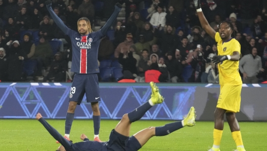 PSG's Warren Zaire-Emery, on the ground, celebrates after scoring during the French League One soccer match between Paris Saint-Germain and Toulouse at the Parc des Princes stadium in Paris, France, Sunday, Nov. 22, 2024. (AP Photo/Michel Euler) 


Associated Press / LaPresse
Only italy and spain