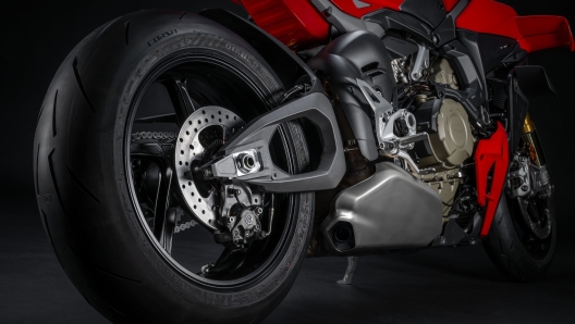 Ducati Streetfighter V4 2025