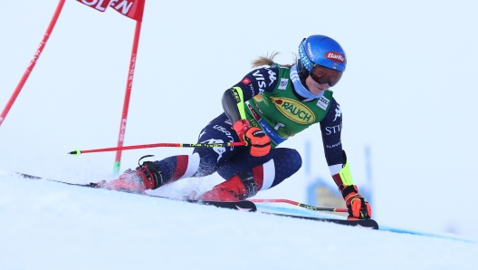 SOELDEN, AUSTRIA - OCTOBER 26: Mikaela Shiffrin of United States competes in her first run of Women's Giant Slalom during the Audi FIS Alpine Ski World Cup on October 26, 2024 in Soelden, Austria. (Photo by Alexander Hassenstein/Getty Images)