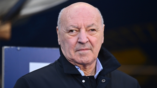 VERONA, ITALY - NOVEMBER 23: Giuseppe Marotta, President of FC Internazionale looks on prior to the Serie A match between Verona and FC Internazionale at Stadio Marcantonio Bentegodi on November 23, 2024 in Verona, Italy. (Photo by Alessandro Sabattini/Getty Images)