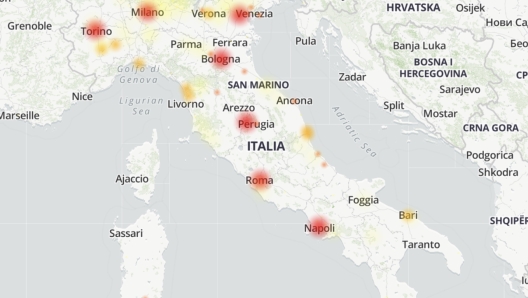 Intesa Sanpaolo, servizi in down oggi, lunedì 2 dicembre: "In fase di risoluzione"