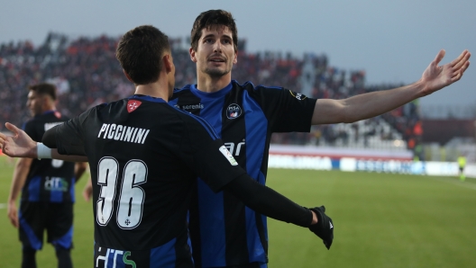 Pisa   Stefano Moreo  esultanza dopo il  Goal    2-3  during the 16  Giornata  di Campionato  Serie B  24-25. match Mantova and Pisa  at the Stadio. Danilo Martelli. In  Mantova   , north Italy - Sabato  07  , December  , 2024. Sport - Soccer . (Photo by Alberto Mariani. LaPress