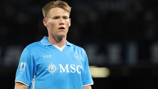 Napoli\'s Scott McTominay   during the Serie A soccer match between Napoli and Monza at the Diego Armando Maradona Stadium in Naples, southern italy - Sunday , September 29 , 2024. Sport - Soccer .  (Photo by Alessandro Garofalo/LaPresse)